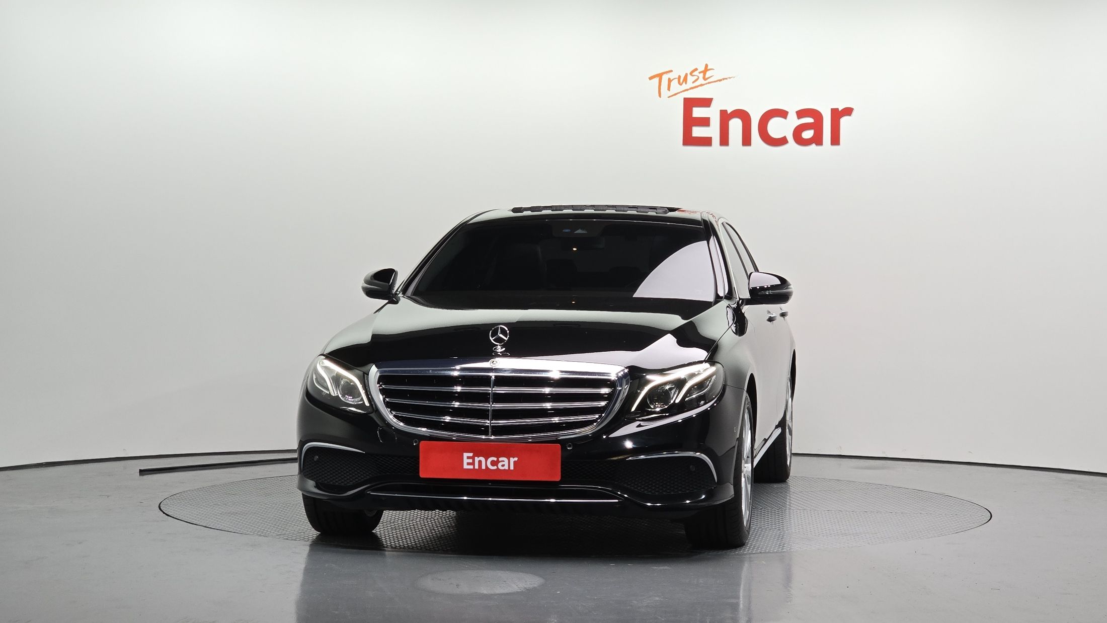 MERCEDES BENZ E-CLASS W213 2020