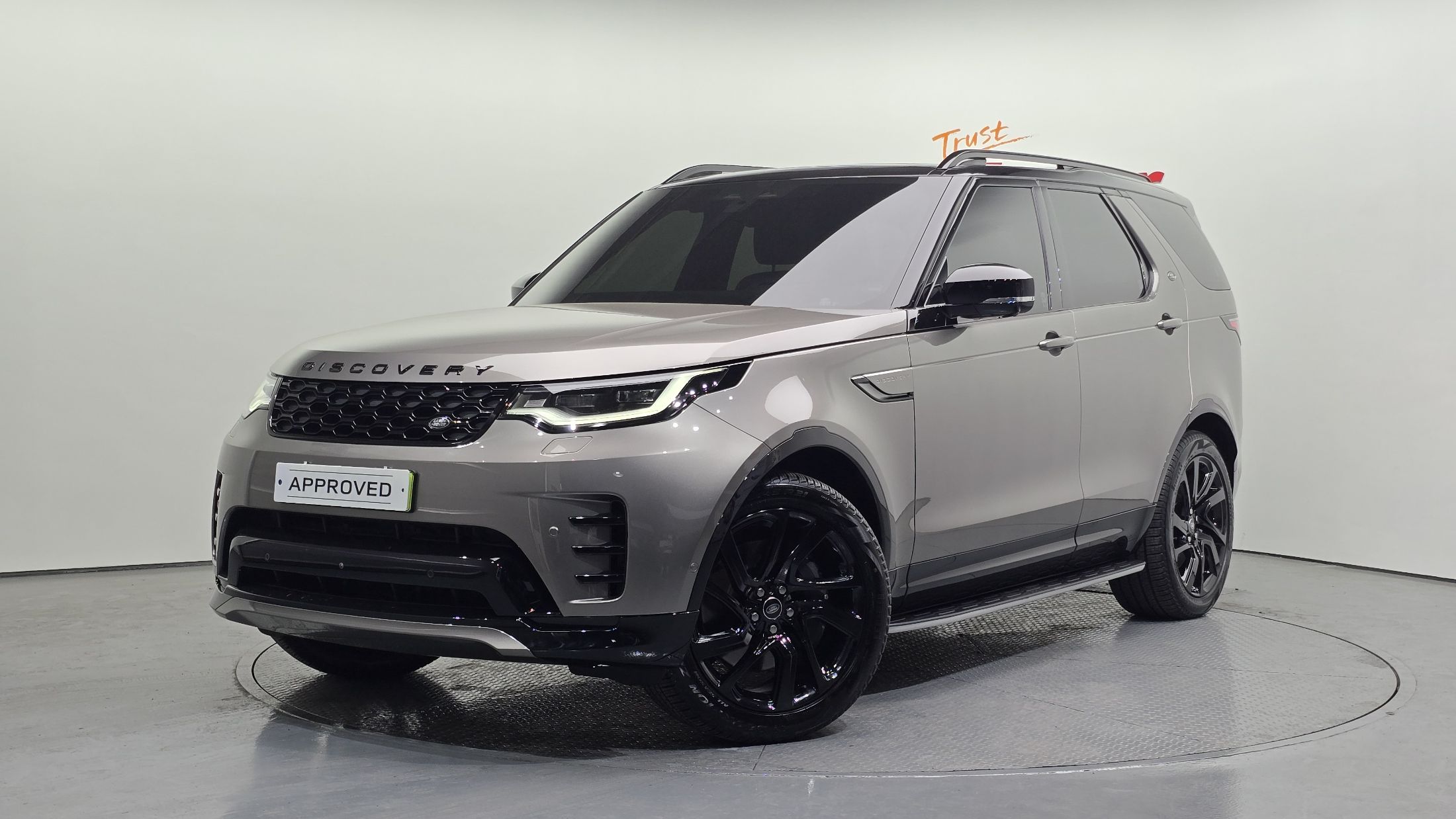 LAND ROVER DISCOVERY 5