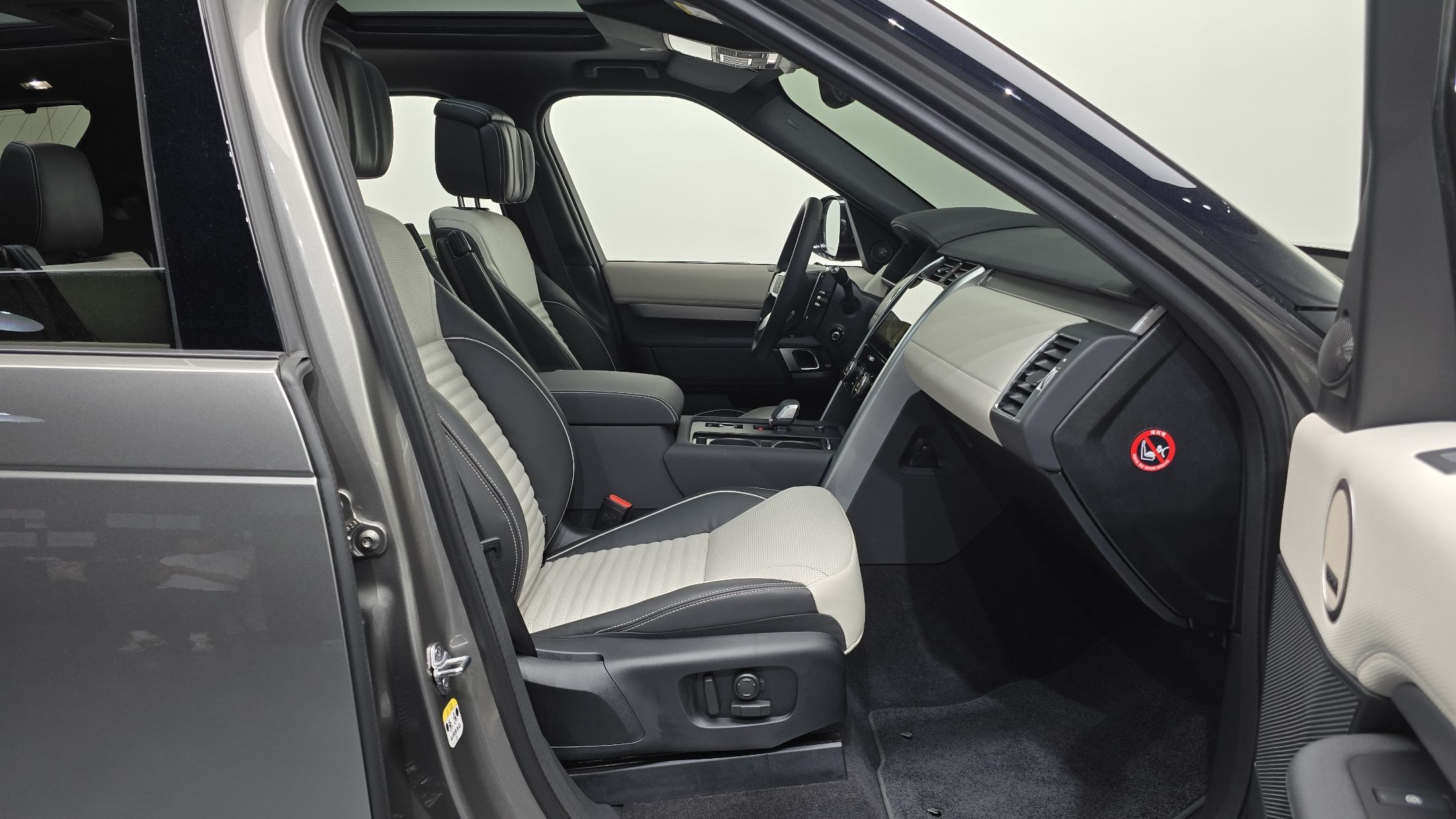 LAND ROVER DISCOVERY 5