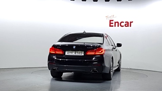 BMW 5-SERIES G30 2017