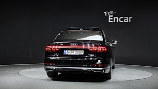 AUDI A8 D5 2021