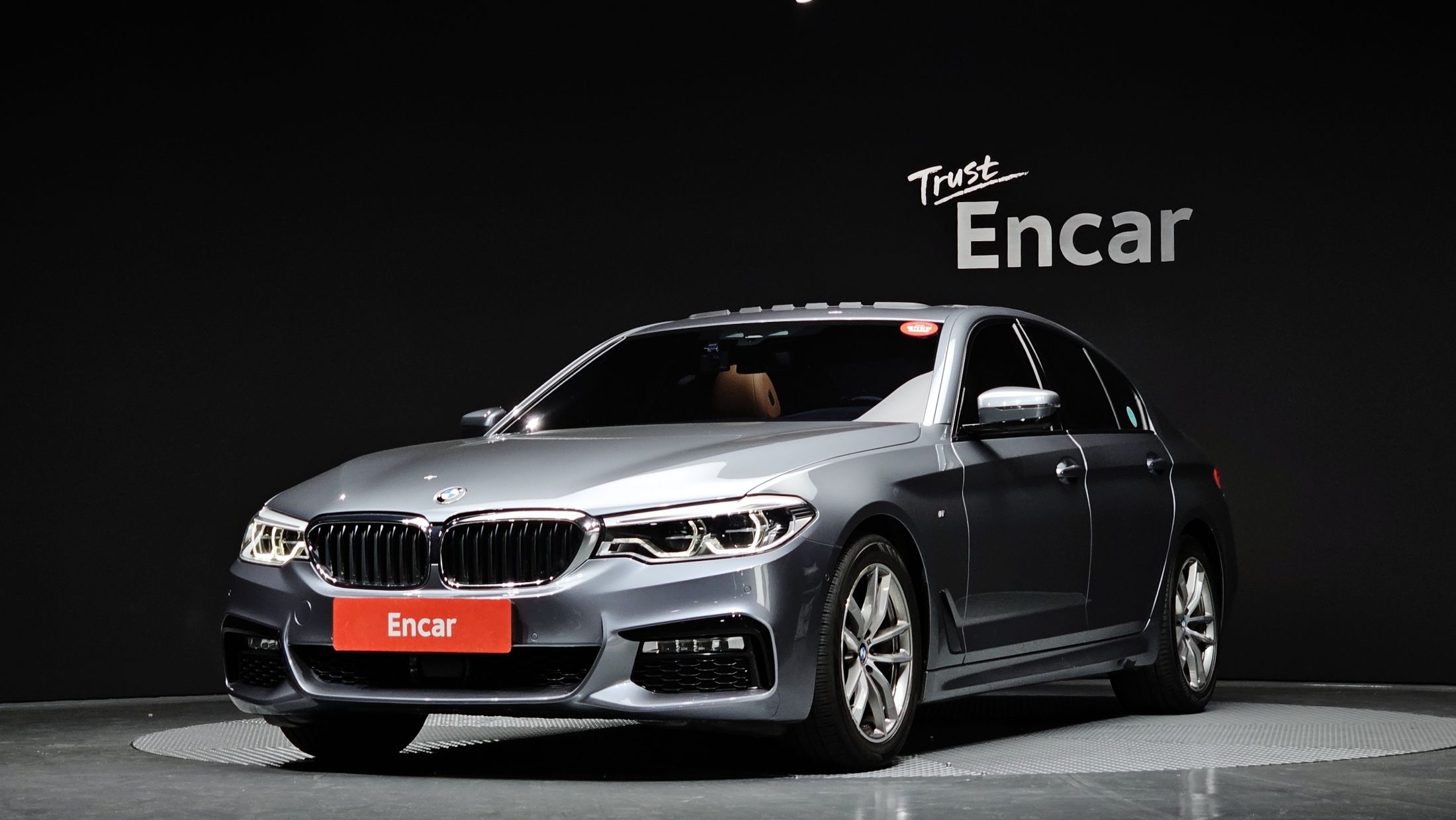 BMW 5-SERIES G30 2017