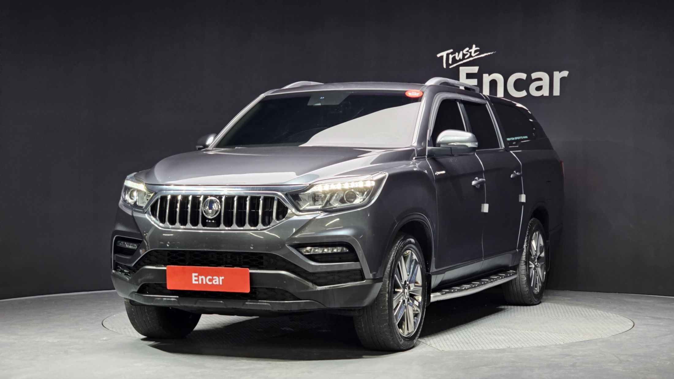 SSANGYONG REXTON SPORTS CAR