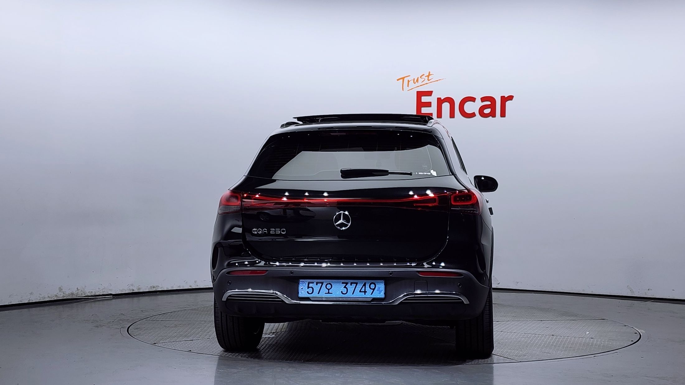 MERCEDES BENZ EQA H243