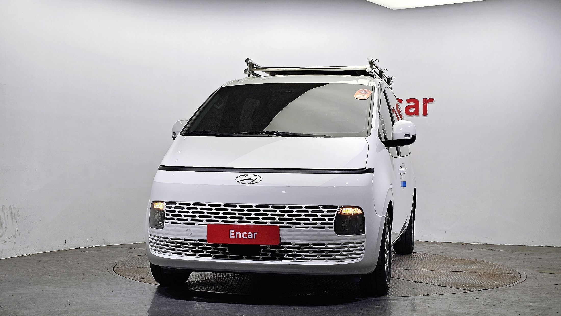 HYUNDAI STARIA 2023