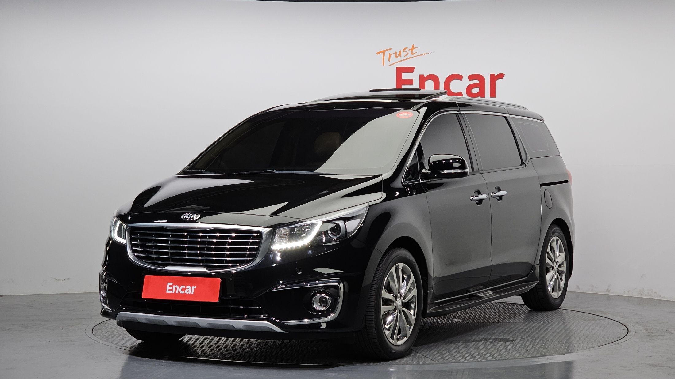 KIA CARNIVAL 2017