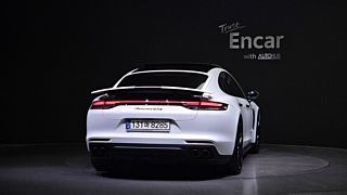PORSCHE PANAMERA 971 2021