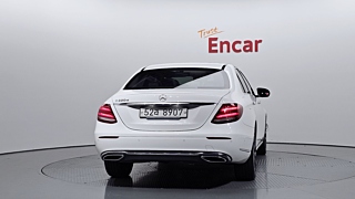 MERCEDES BENZ E-CLASS W213 2017