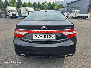 HYUNDAI GRANDEUR HG 2016