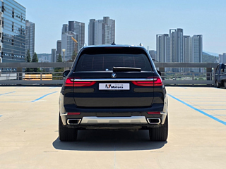 BMW X7 G07 2021