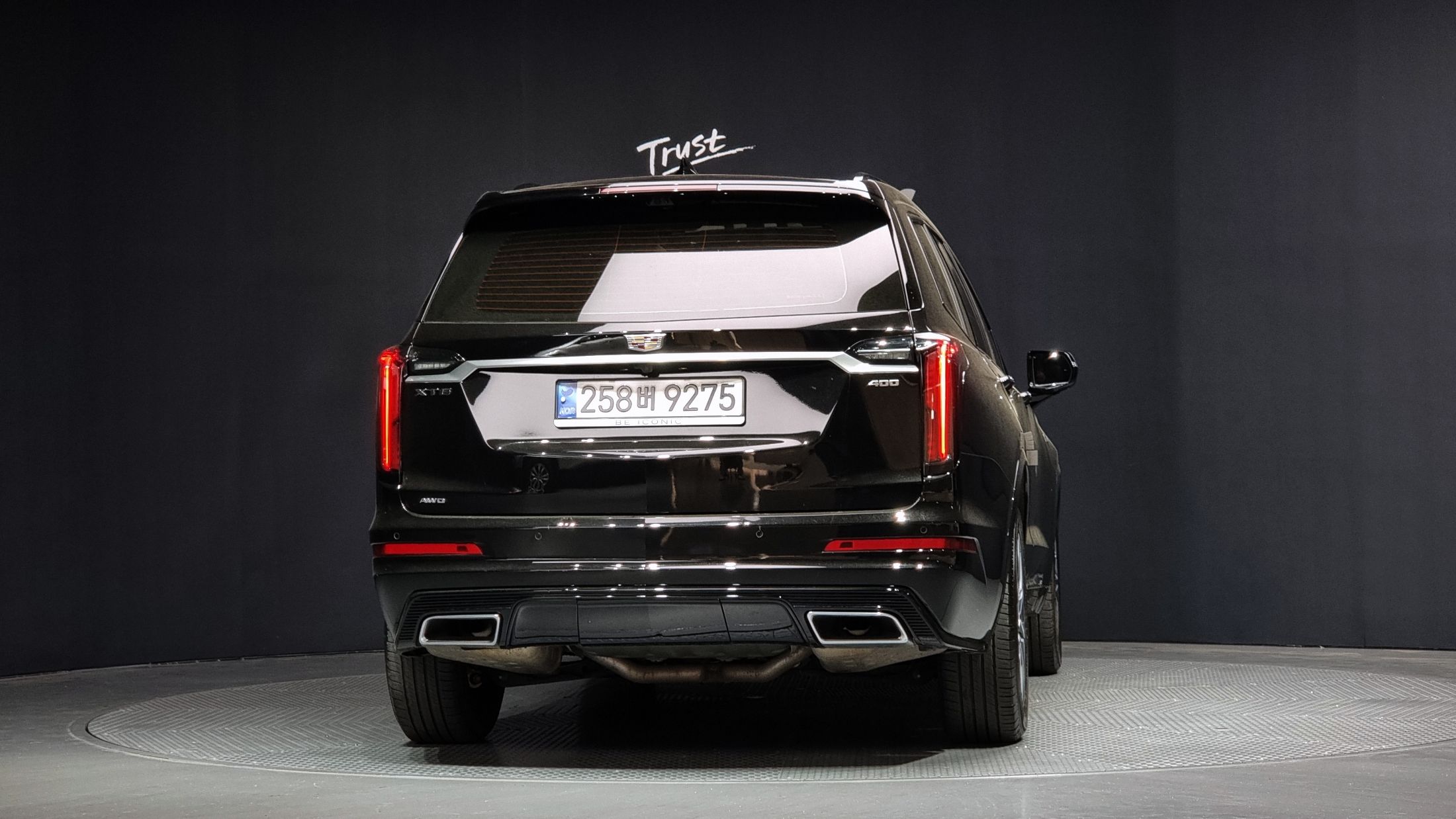 CADILLAC XT6