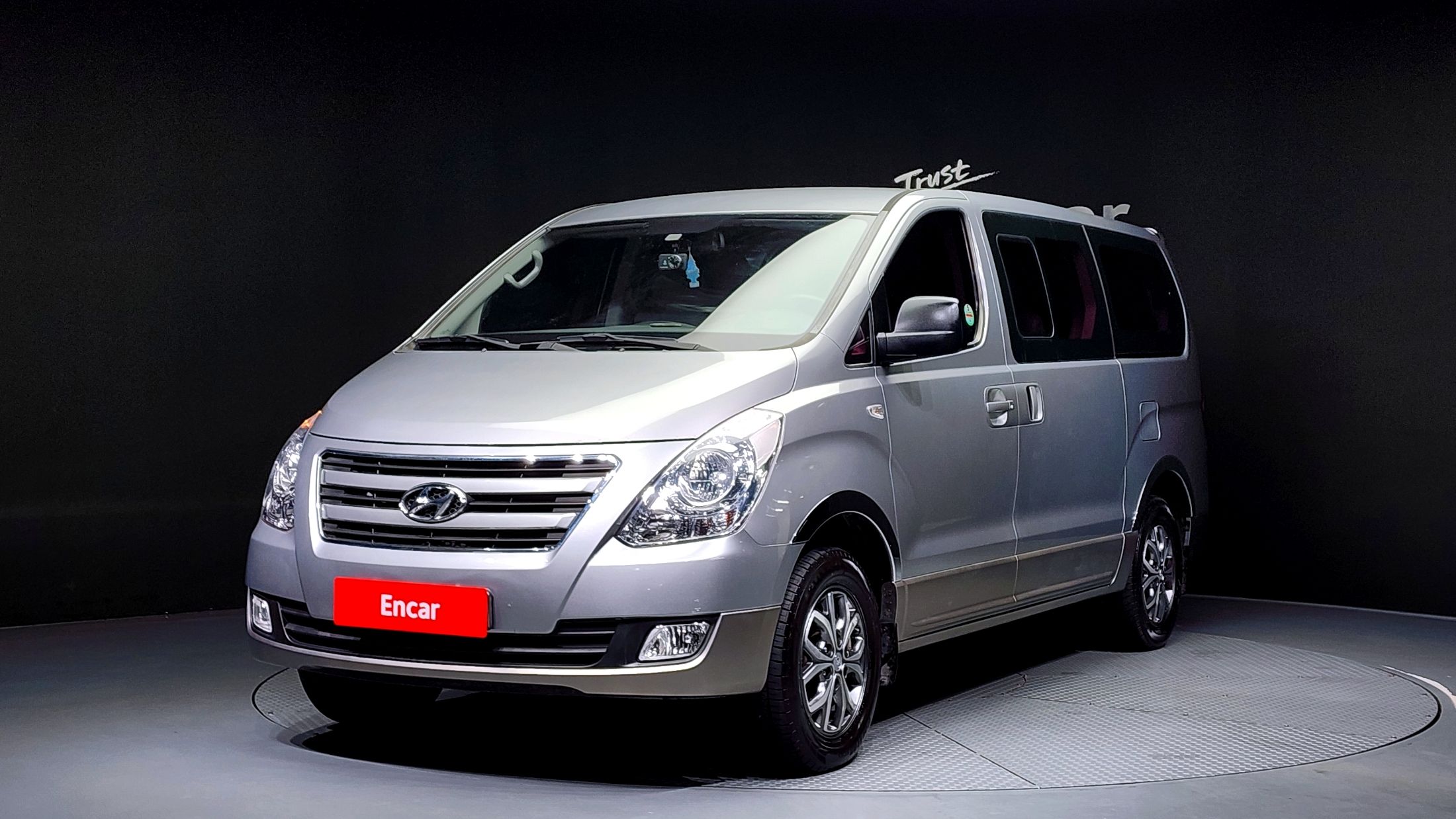 HYUNDAI STAREX GRAND