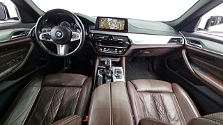 BMW 5-SERIES G30 2019