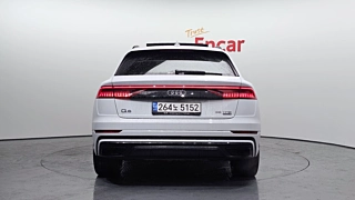 AUDI Q8 4M 2021