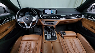 BMW 7-SERIES G11 2017