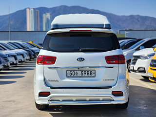 KIA CARNIVAL 2018