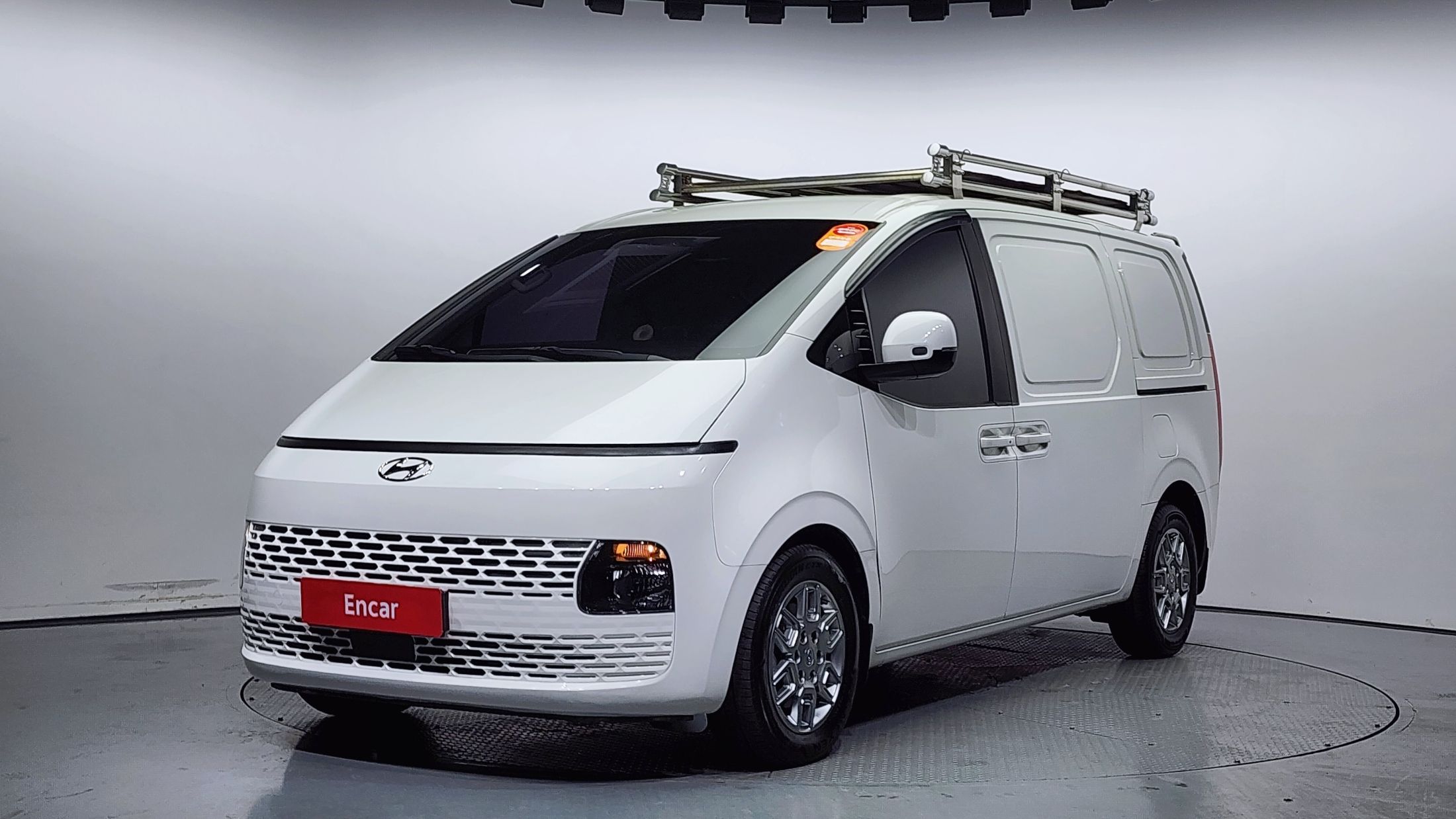 HYUNDAI STARIA 2021