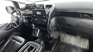 HYUNDAI STARIA 2021