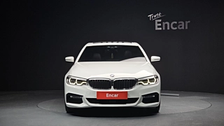 BMW 5-SERIES G30 2017
