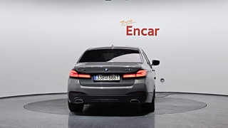 BMW 5-SERIES G30 2021