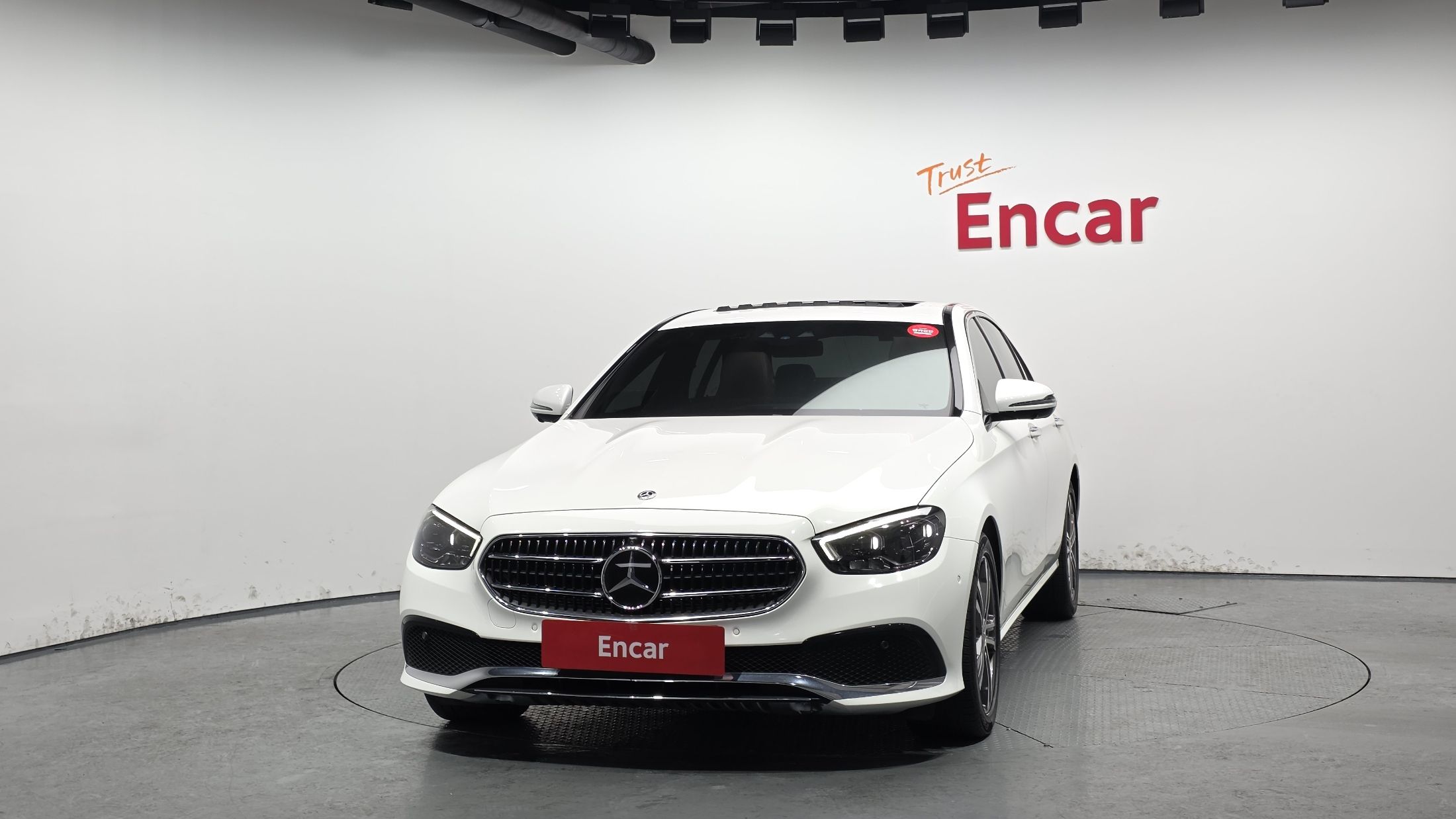 MERCEDES BENZ E-CLASS W213 2021