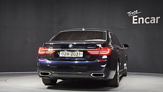 BMW 7-SERIES G11 2018