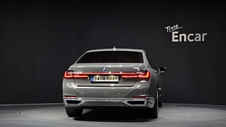 BMW 7-SERIES G11 2021