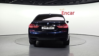 BMW 7-SERIES G11 2017