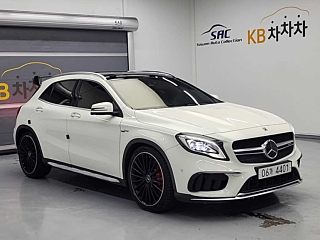 MERCEDES BENZ GLA-CLASS X156 2017