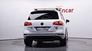 VOLKSWAGEN TOUAREG 2016