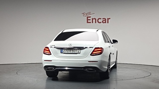 MERCEDES BENZ E-CLASS W213 2018
