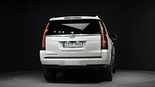 CADILLAC ESCALADE 2018