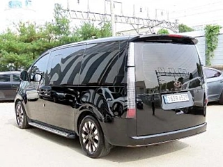 HYUNDAI STARIA 2023