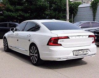VOLVO S90 2021