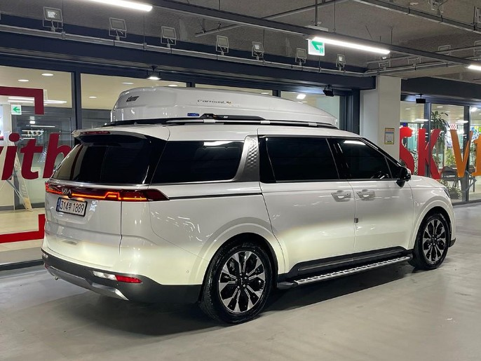 KIA CARNIVAL 2021