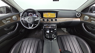 MERCEDES BENZ E-CLASS W213 2017