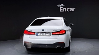 BMW 5-SERIES G30 2021