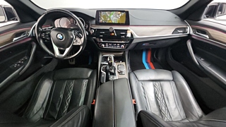 BMW 5-SERIES G30 2017