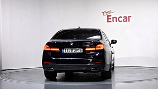 BMW 5-SERIES G30 2021