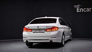 BMW 5-SERIES G30 2018