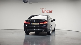 BMW 5-SERIES G30 2021