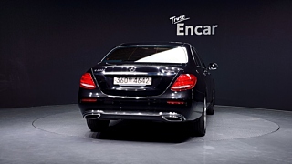 MERCEDES BENZ E-CLASS W213 2017