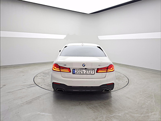 BMW 5-SERIES G30 2020