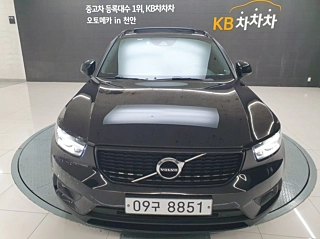 VOLVO XC40 2018