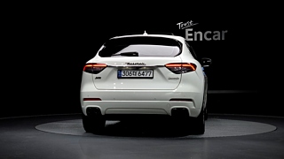 MASERATI LEVANTE 2016