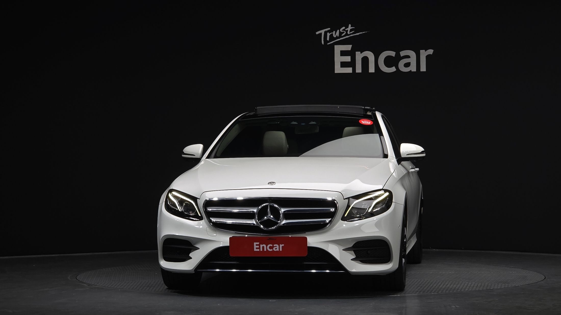 MERCEDES BENZ E-CLASS W213 2017