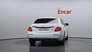 MERCEDES BENZ E-CLASS W213 2019