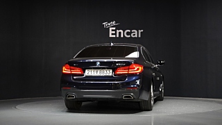 BMW 5-SERIES G30 2018