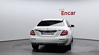 MERCEDES BENZ E-CLASS W213 2016