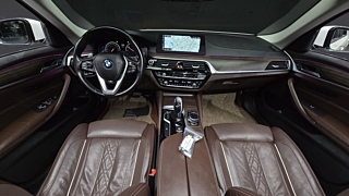 BMW 5-SERIES G30 2018